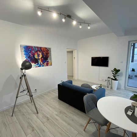 Apartament Nice Stay Любин Экстерьер фото